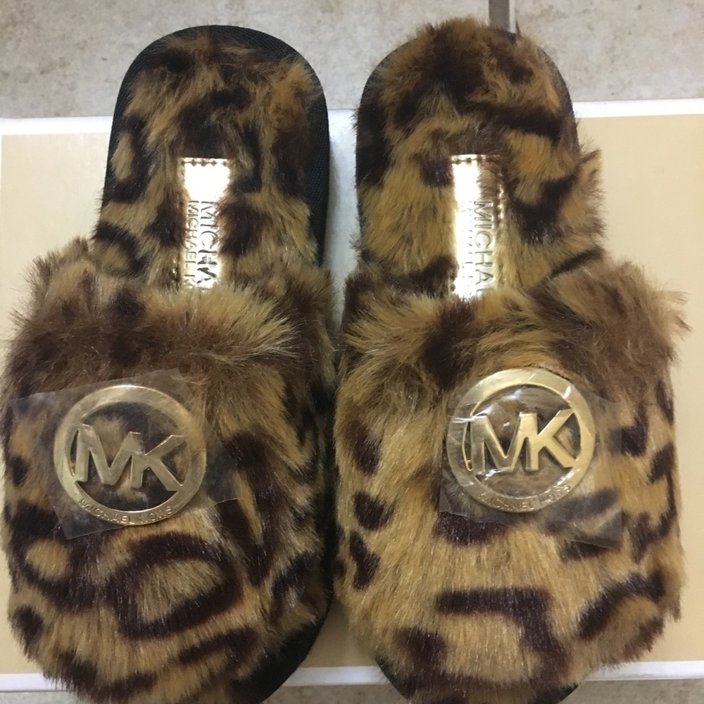 Michaels Kors Little Girl Leopard Slippers/Slides